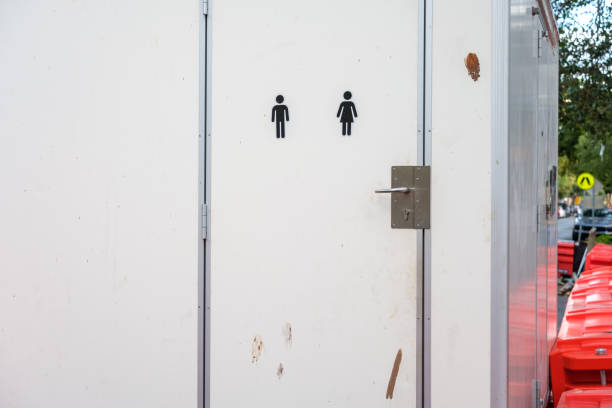Best Portable restroom trailer rental  in Glendale Heights, IL