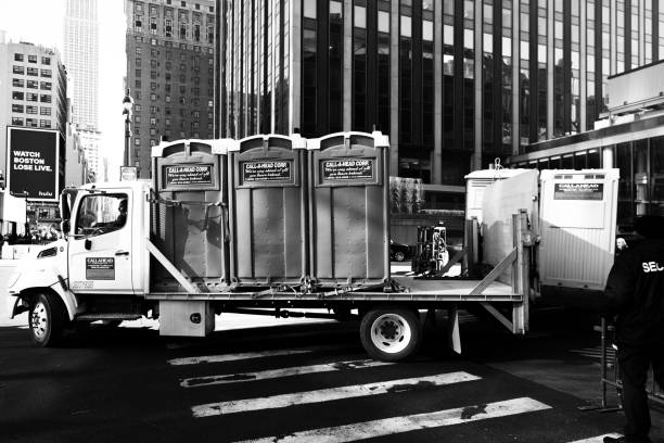 Best Portable toilet rental cost  in Glendale Heights, IL